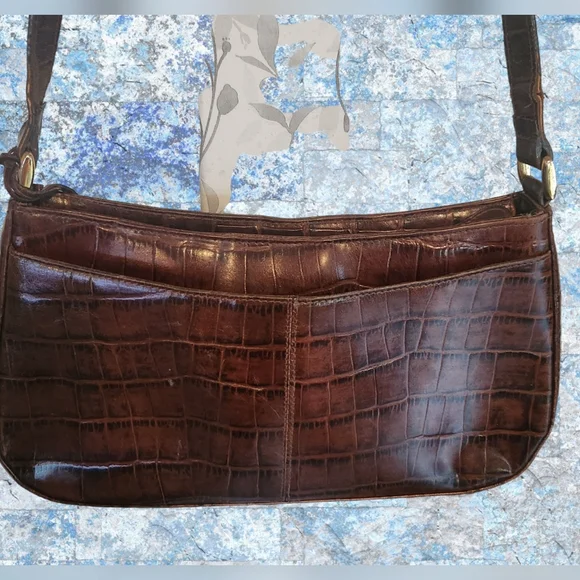 CROC-EMBOSSED LEATHER ETIENNE AIGNER CROSSBODY EUC - Picture 4 of 8